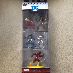 Nano Metal Die Hard Cast mini DC figurines